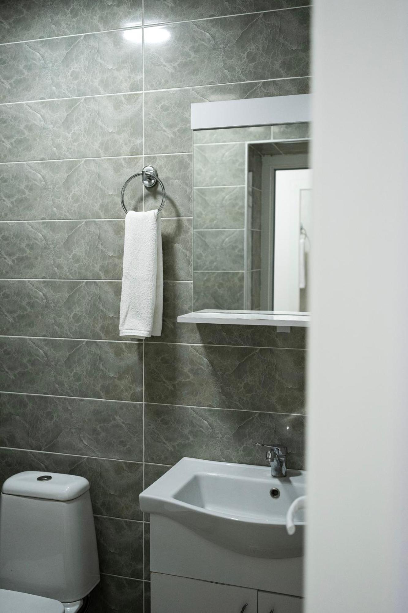 K'vemo Alvani ,,Anna'S" Guesthouse מראה חיצוני תמונה